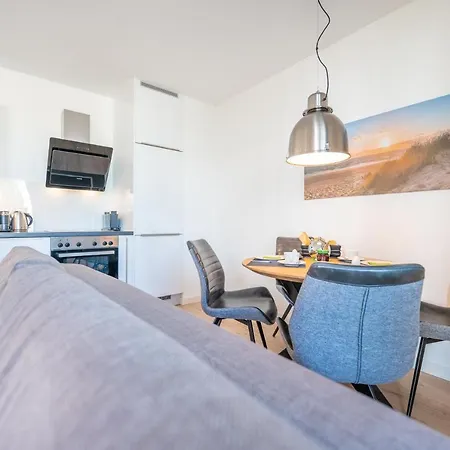 15 Ankerplatz 1 * Lohme